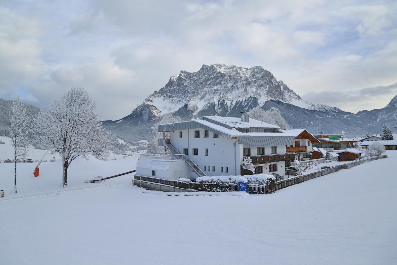 Haus Am Schihang Lermoos Kültér fotó